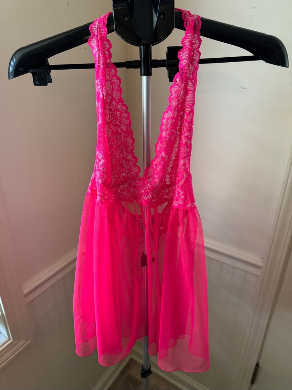 Victoria's Secret Fuchsia Lace Chemise Babydoll Lingerie‎ Size Small
